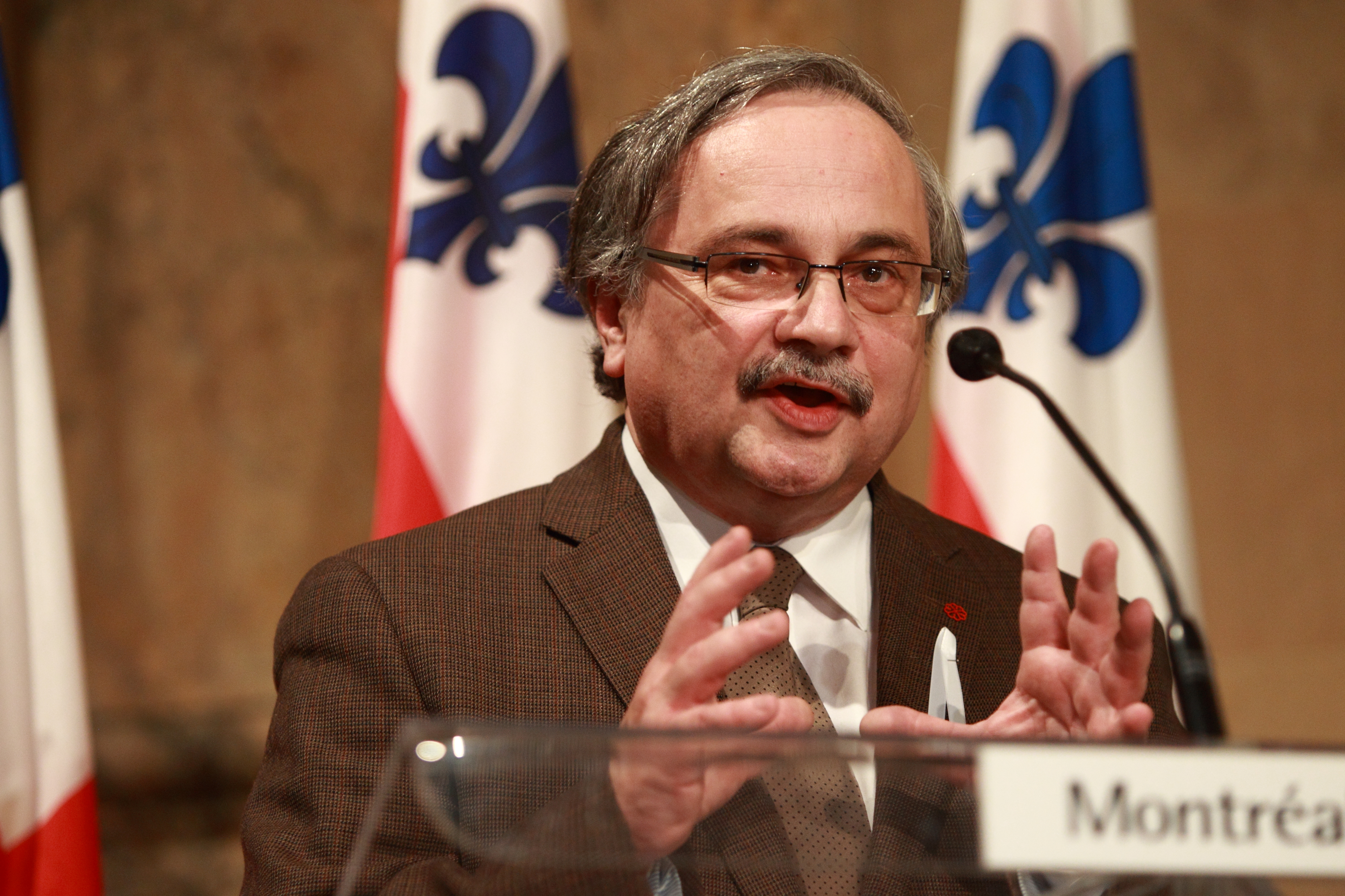 Le contrôleur général de Montréal, Alain Bond, enquête sur le climat de travail à Côte-des-Neiges-Notre-Dame-de-Grâce