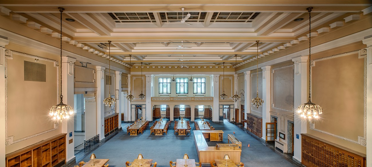 Bibliothèque Saint-Sulpice intérieur