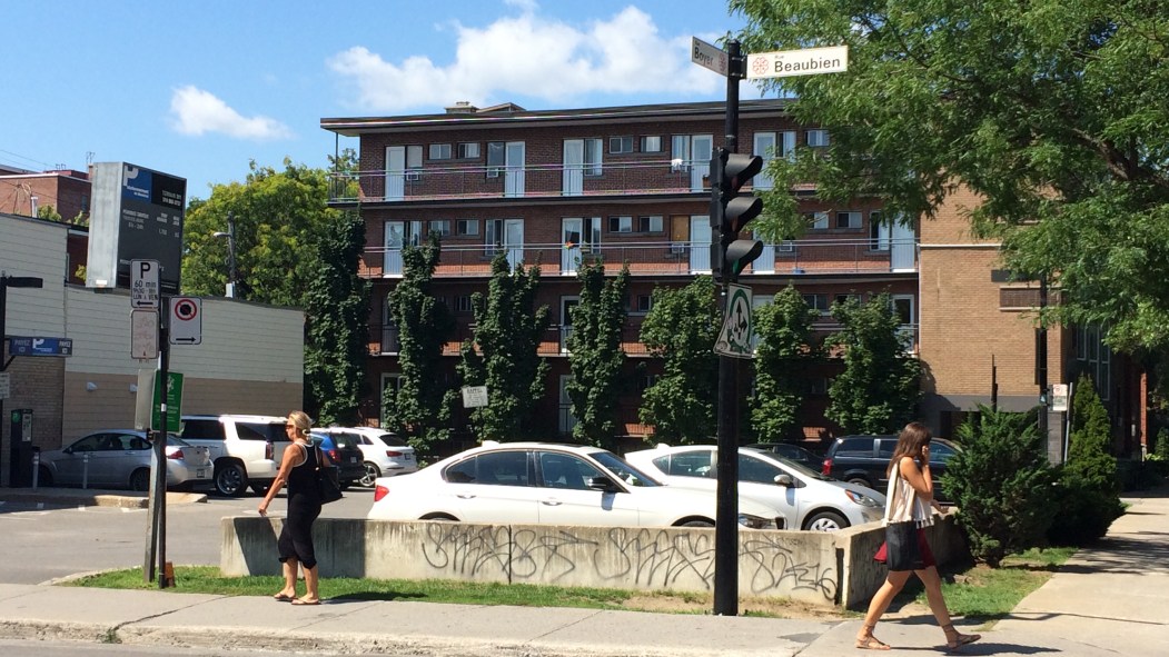 Un peu plus de 20 espaces de stationnement seront transformés en place publique.