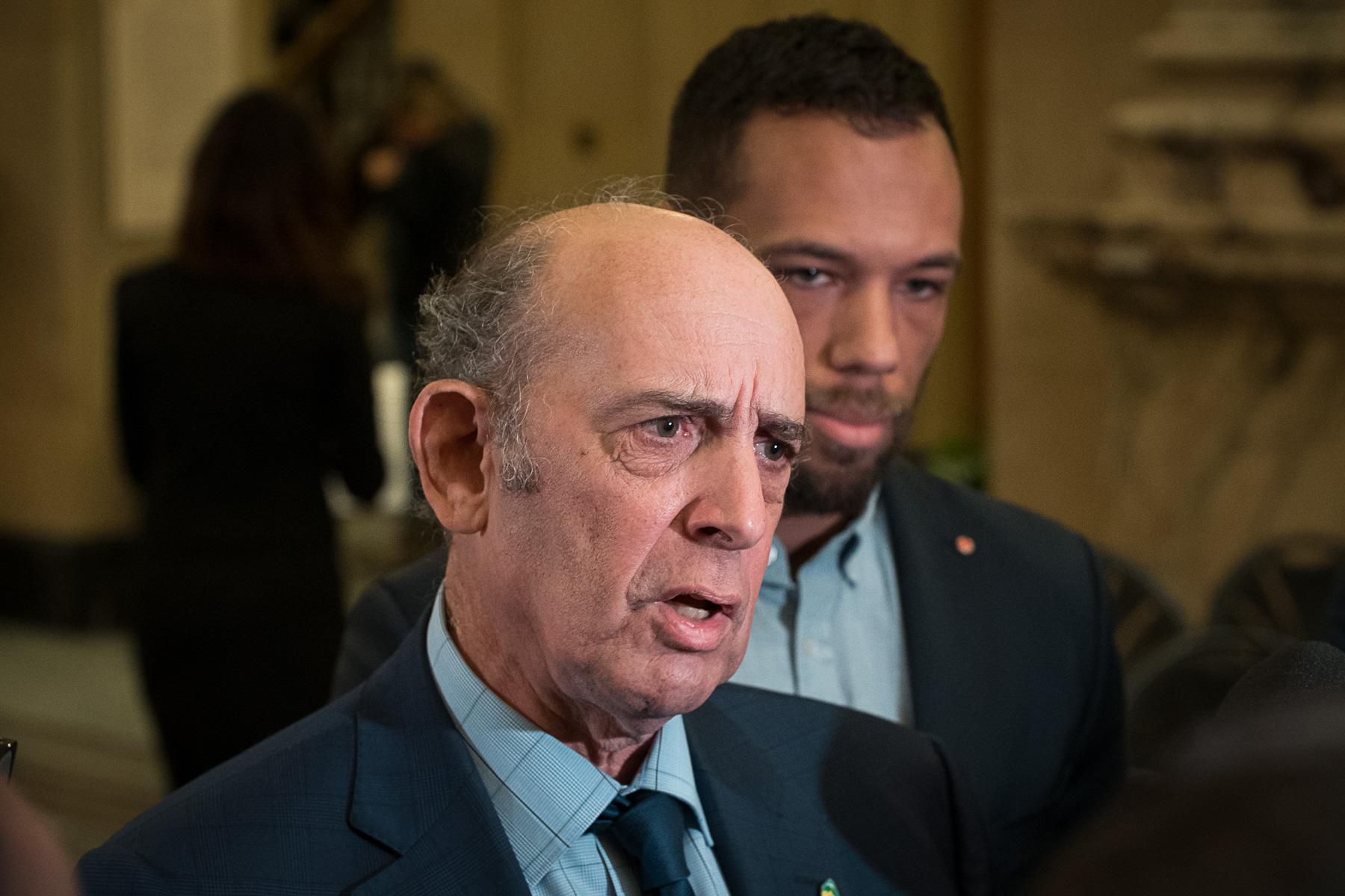 Marvin Rotrand fait partie des plaignants qui exigent une révision de la carte électorale