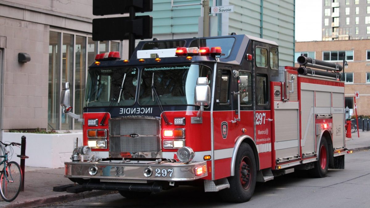 Un camion de pompiers