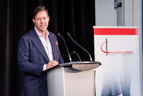 le directeur général par intérim de DESL Luc Duguay