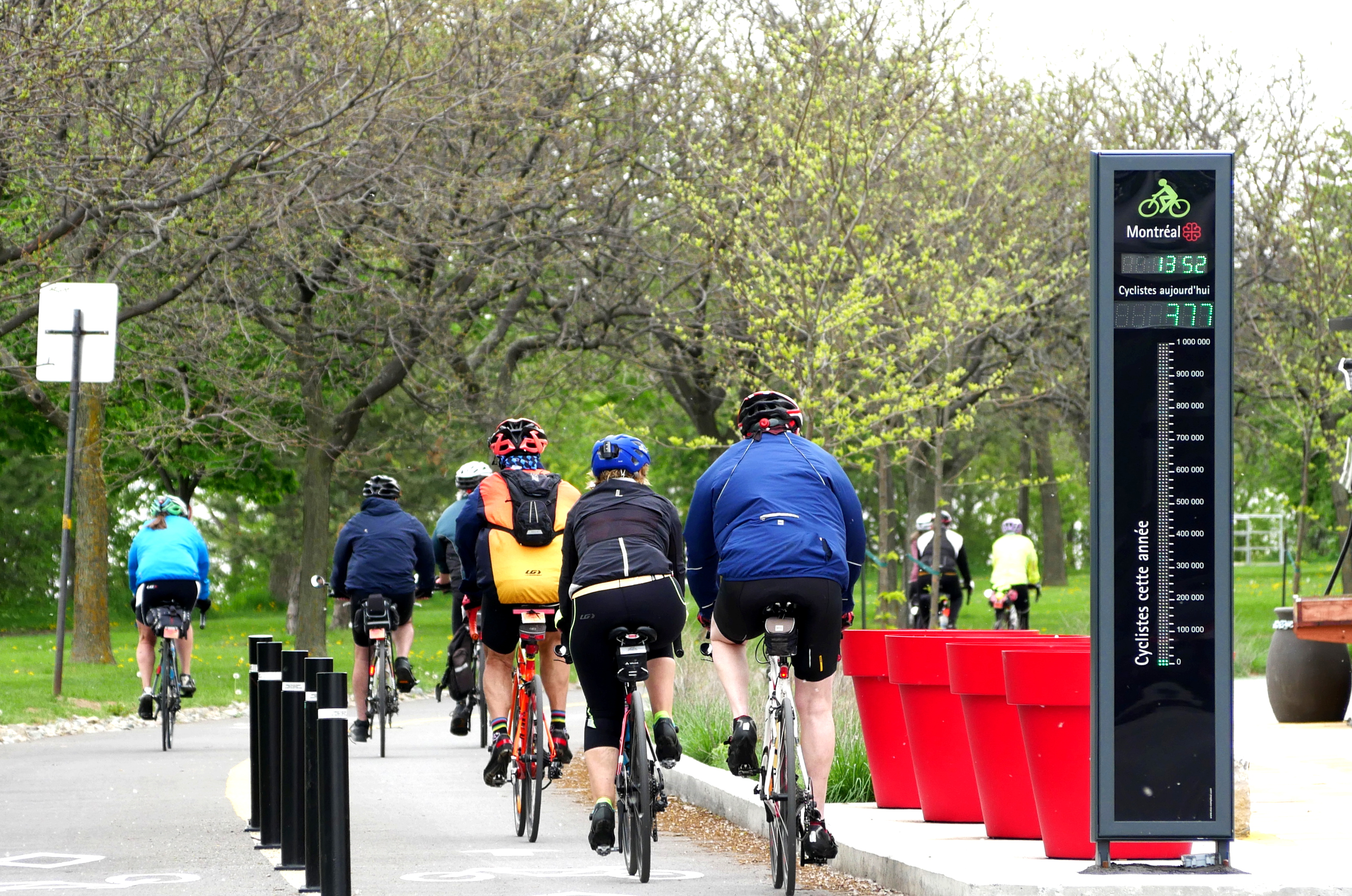 Déplacements à vélo sur le parcours Gouin, Ahuntsic-Cartierville