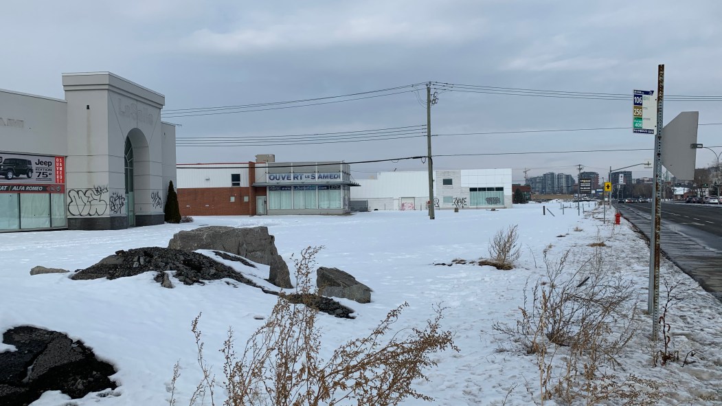 Les terrains visés par l'ensemble immobilier sont situés à l'angle du boulevard Newman et de la rue Léger. Le projet devrait comporter plus de 1000 logements.