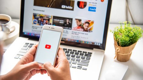 Musique: le coronavirus contamine aussi les plateformes de diffusion