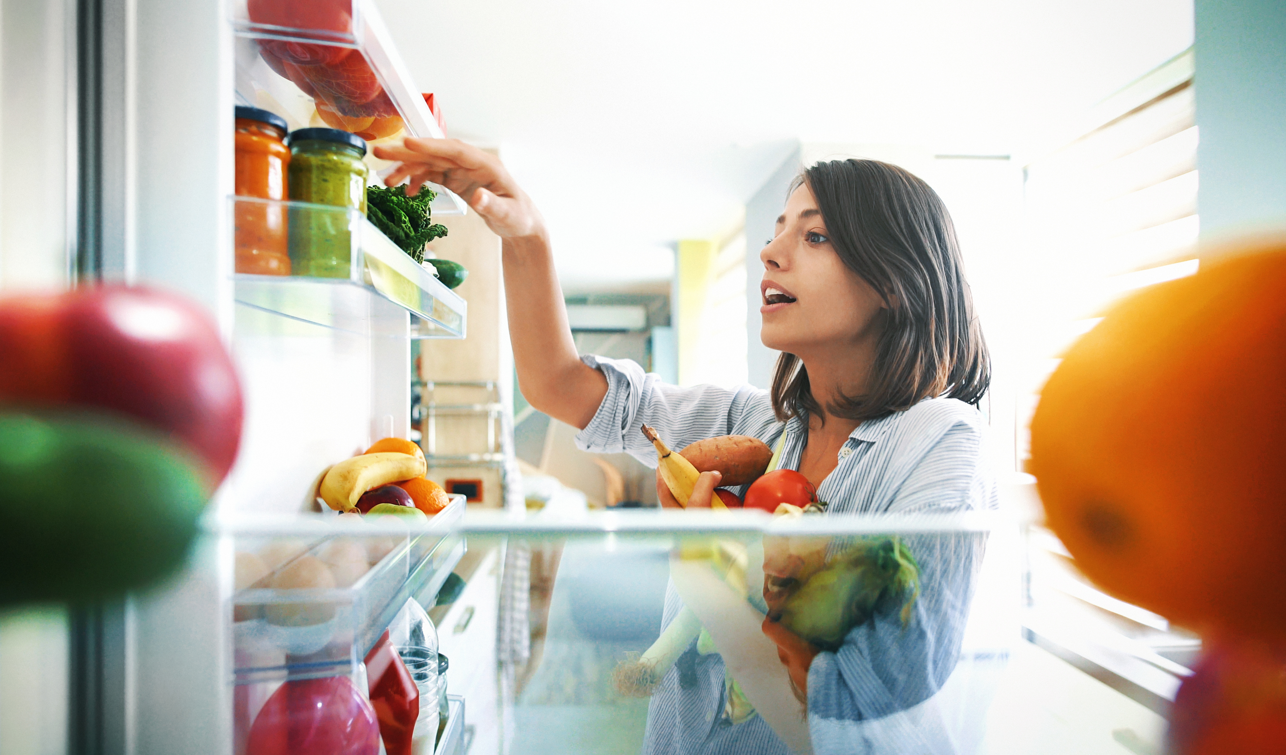 Le confinement apporte avec lui son lot d’émotions pouvant déséquilibrer l'alimentation, des conseils pour mieux manger de la part de deux nutritionnistes.