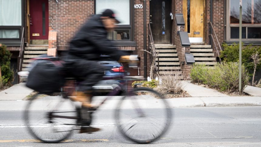 distanciation sociale cycliste