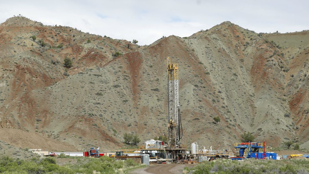 Le prix du baril de pétrole brut américain s'effondre