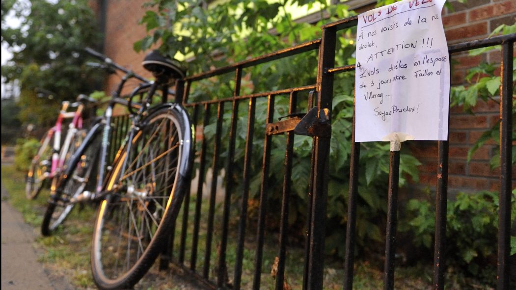 Un écriteau pour se protéger des vols de vélos.