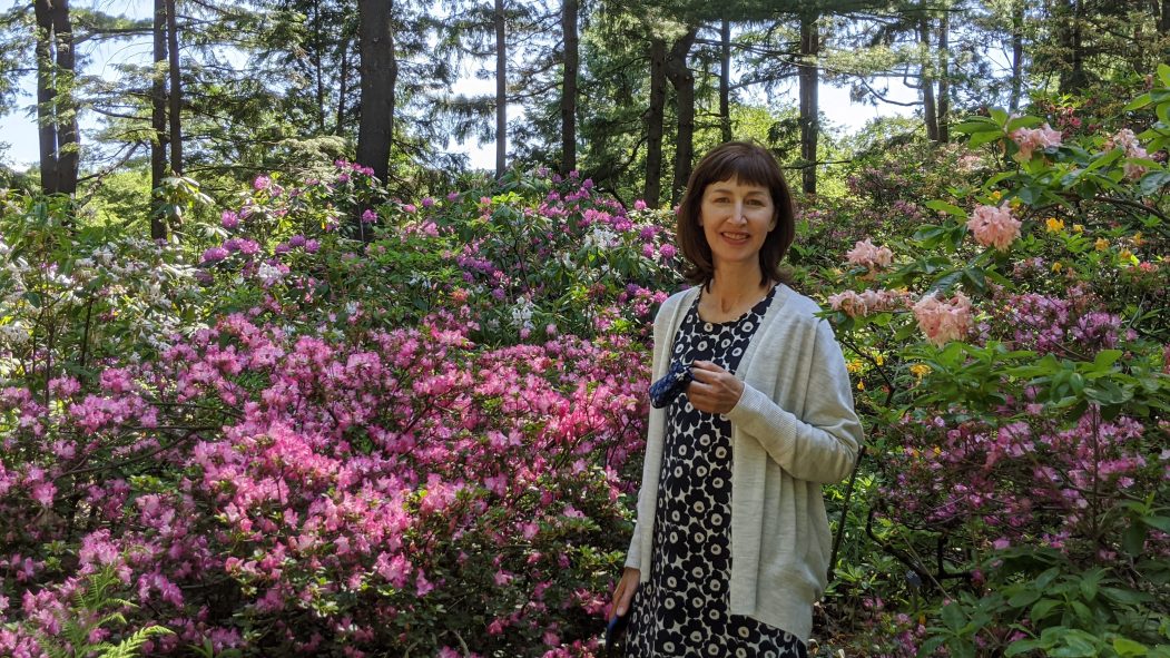 Le Jardin botanique de Montréal rouvrait aujourd'hui ses portes aux visiteurs. Anne Charpentier est la directrice du Jardin botanique.