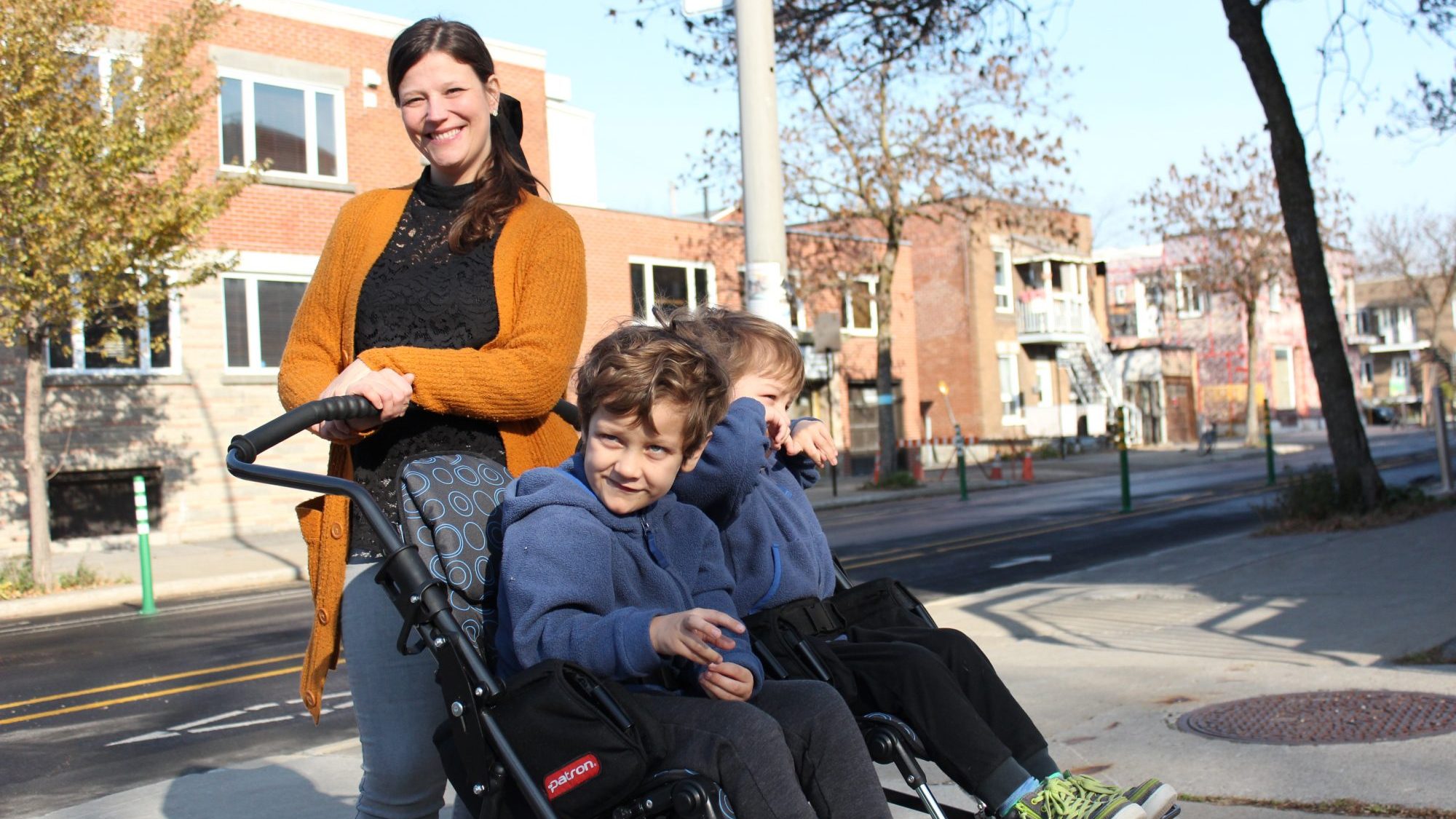 Geneviève Masson et ses garçons, Marius et Léonard.