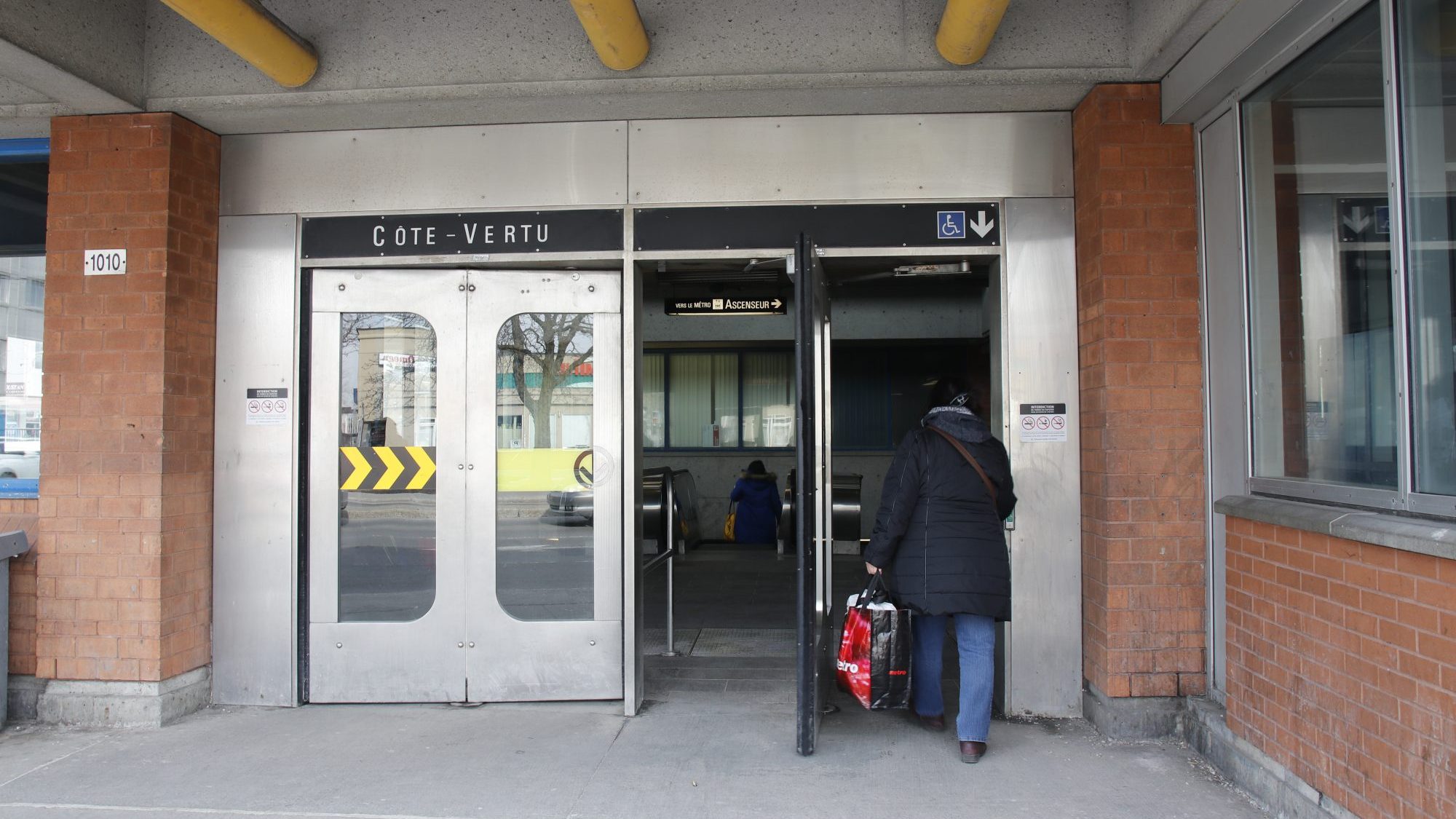 Station de métro Côte-Vertu