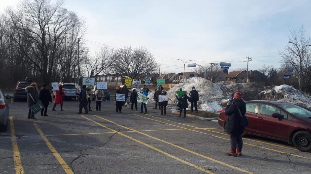 Manif Fairview