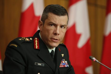 Le major-général Dany Fortin, responsable de l'opération de distribution de vaccins à travers le Canada