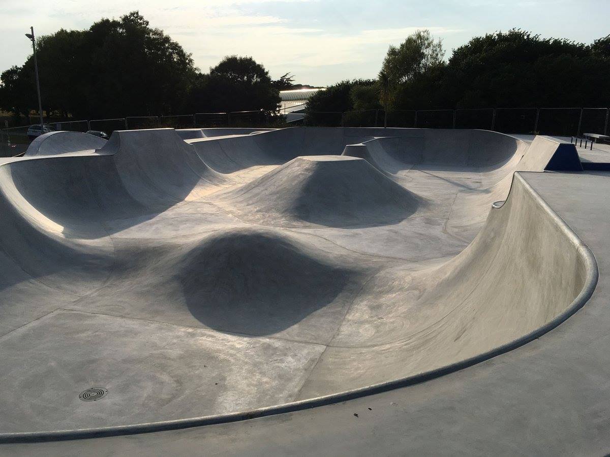 une aire de planche à roulettes dans le parc Honoré-Mercier