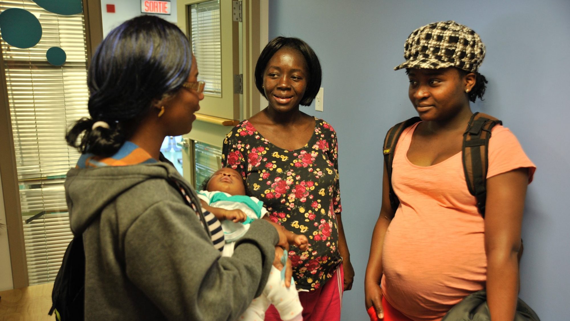 Des usagères du Centre de pédiatrie sociale de Saint-Laurent.
