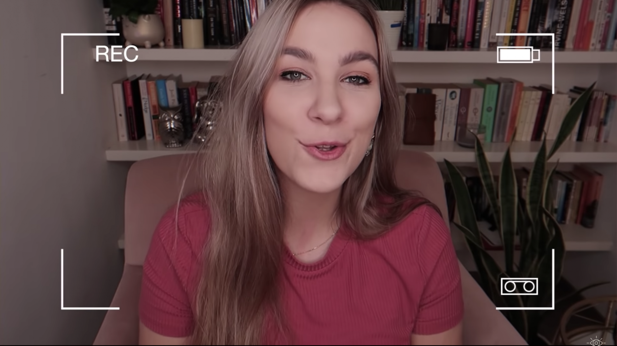 Victoria Charlton, la reine du crime cartonne en librairie et sur YouTube