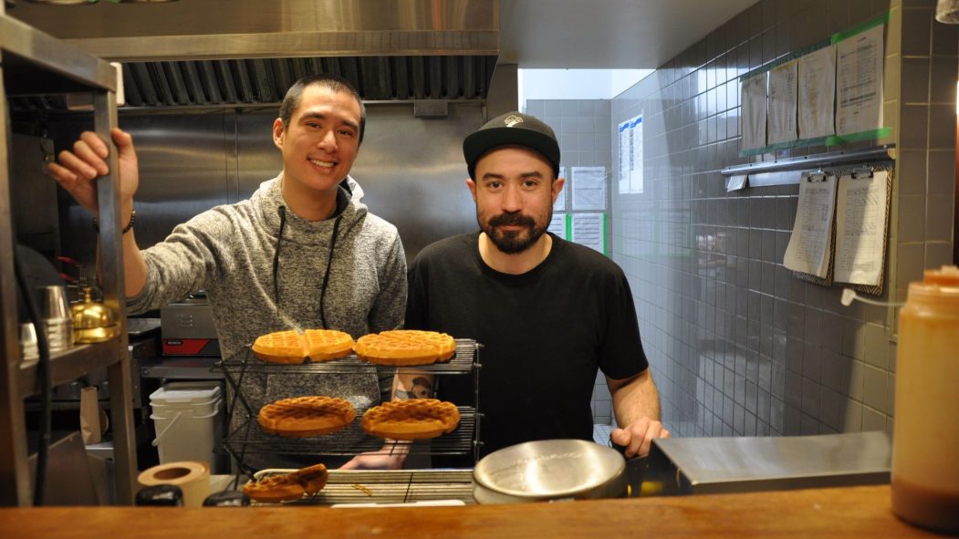 Albert Leclair et Steven Nguyen dans les locaux de La Bêtise.