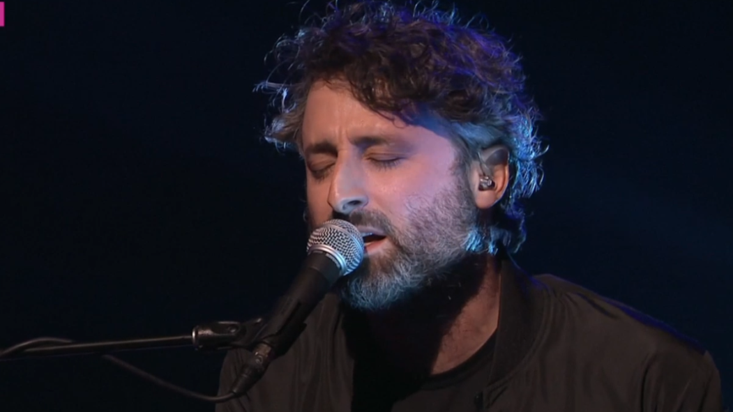 Louis-Jean Cormier sort son 4e album intitulé Le ciel est au plancher.