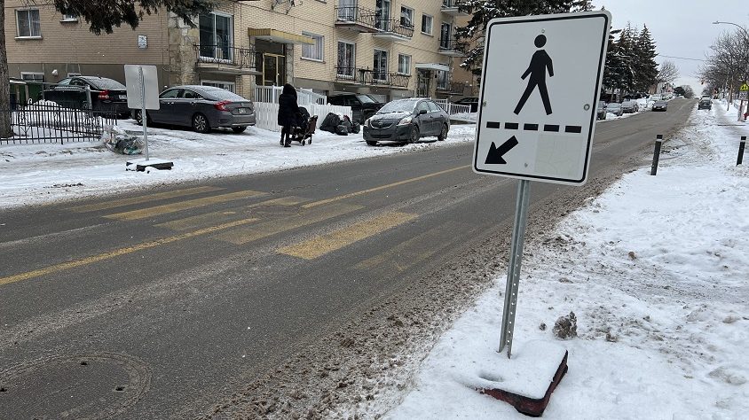 Une traverse piétonne à Montréal-Nord