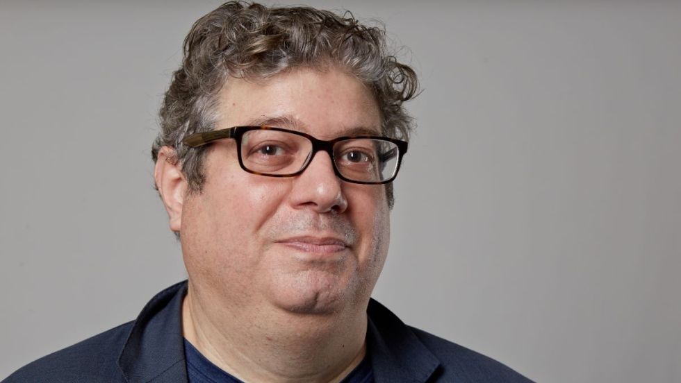 L'auteur et journaliste Patrick White.