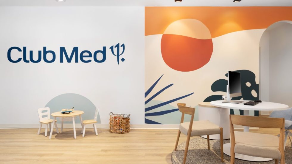 L'intérieur de l'agence de voyage Club Med à Montréal.