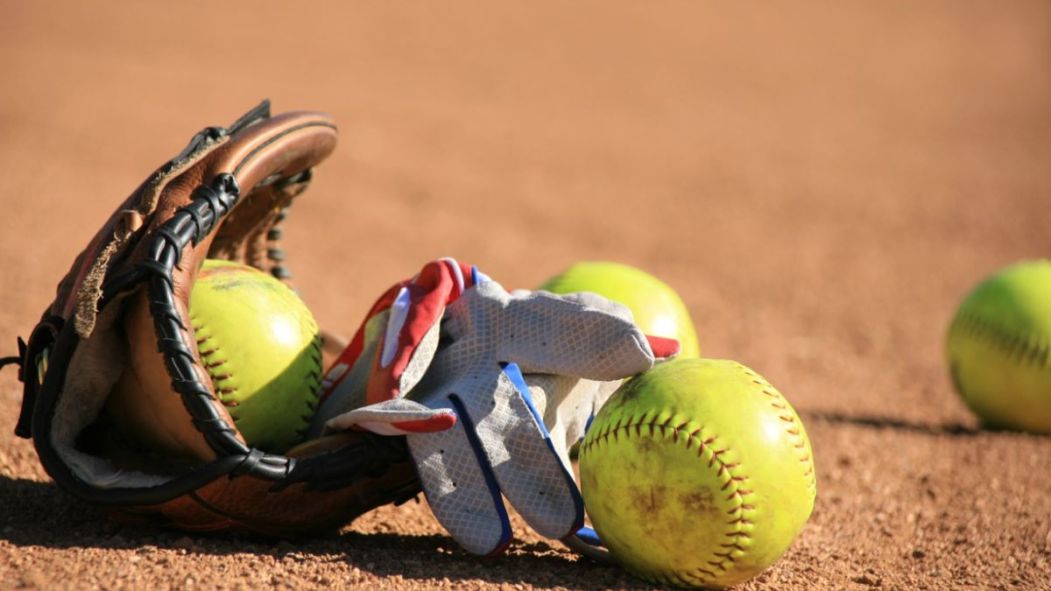 les joueuses de softball de Villeray demandent le retour des lumières au parc Le Prévost