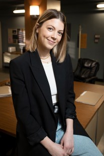 Catherine St-Laurent sur le plateau de District 31
