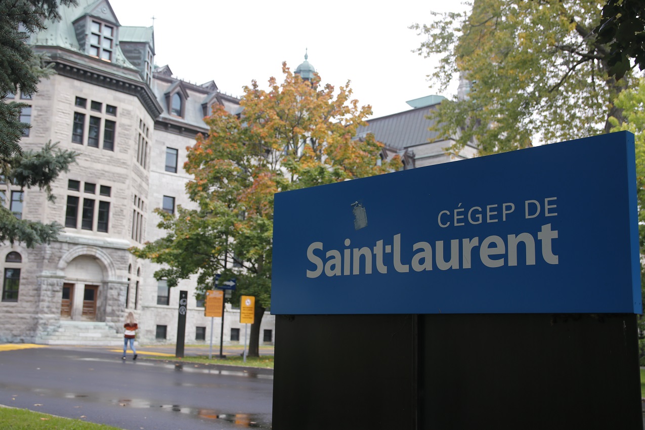 Le Cégep de Saint-Laurent.