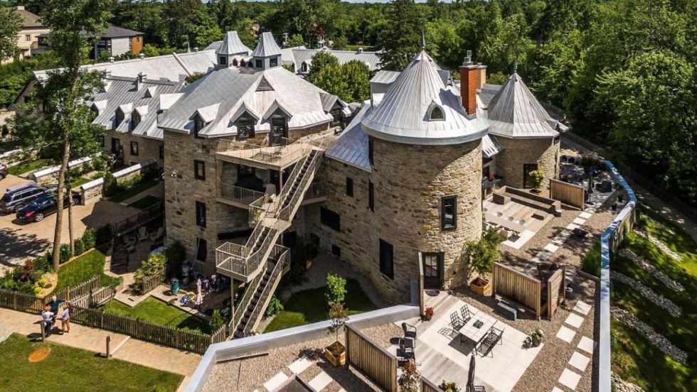 Le manoir Bleury-Bouthillier vu de haut, à Rosemère.