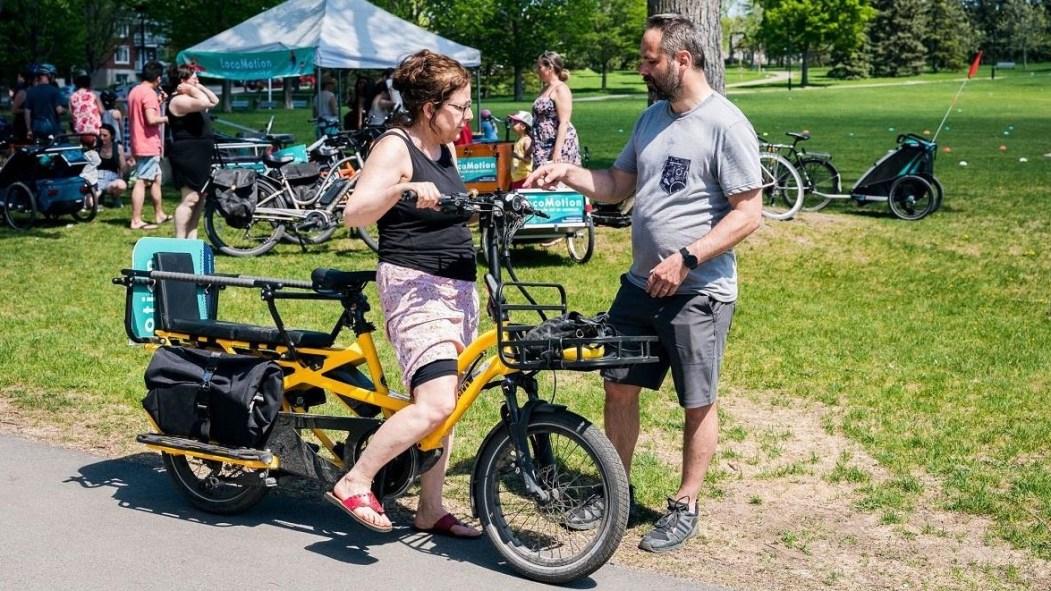 LocoMotion est un site internet et une application qui permettent notamment de louer un vélo-cargo, un vélo électrique ou une remorque pour bicyclette. @CP:/