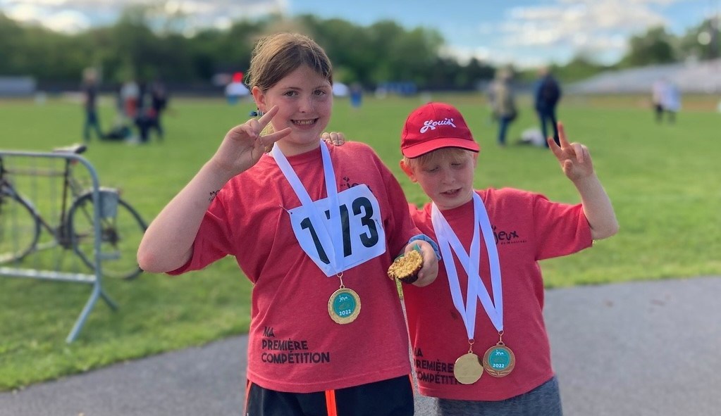 Léa, 11 ans, et son frère Louis, 9 ans, ont participé aux Jeux de Montréal, les 28 et 29 mai.