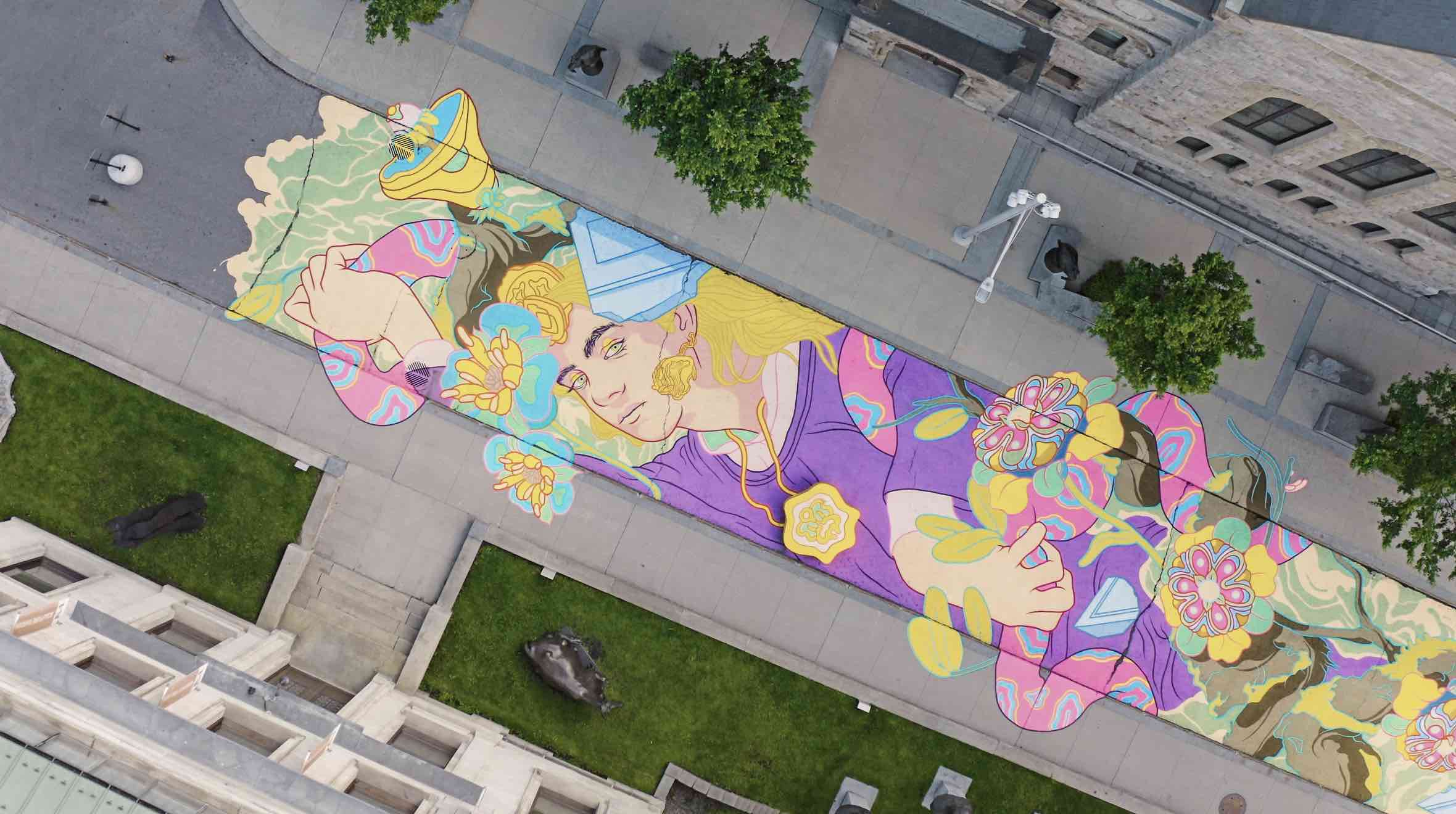 L'oeuvre «Niamh» de l'artiste Doras sur l'avenue du Musée à Montréal.