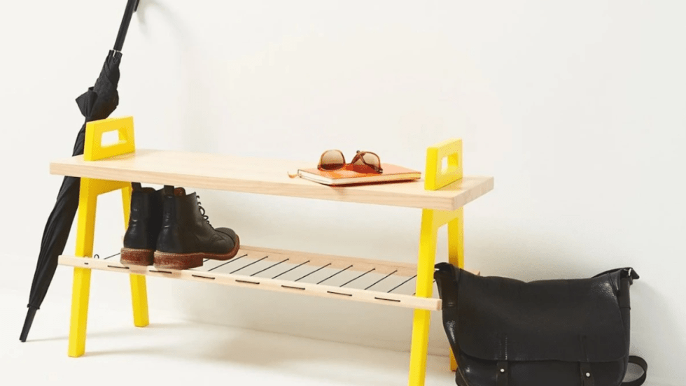 Le banc d'entrée B3 de l'entreprise de Montréal UsetCoutumes fait partie des finalistes des Etsy Design Awards 2022.