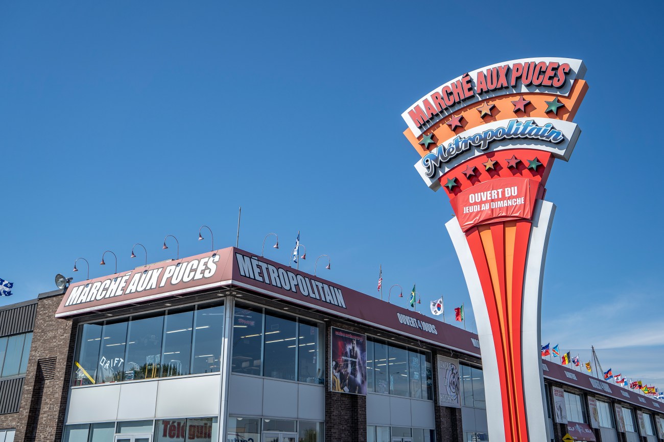Le Marché aux puces de l'arrondissement Saint-Léonard.