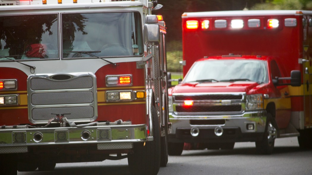 Des camions de pompiers.