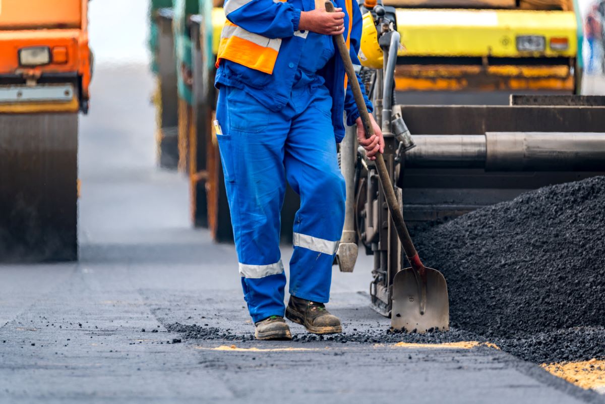 Travaux routiers et réfections.