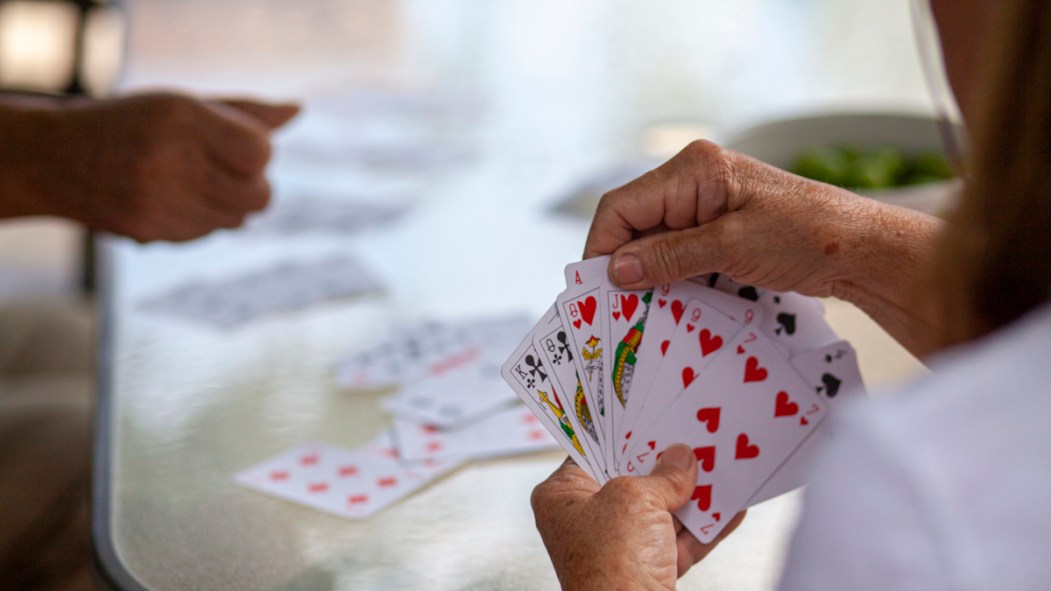 Des cartes à jouer.