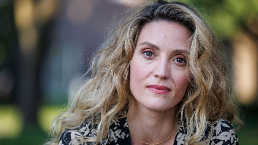 Evelyne Brochu tient la vedette de la nouvelle série "Chouchou", à Noovo