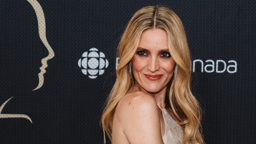 Evelyne Brochu resplendissait aux Prix Gémeaux 2022.
