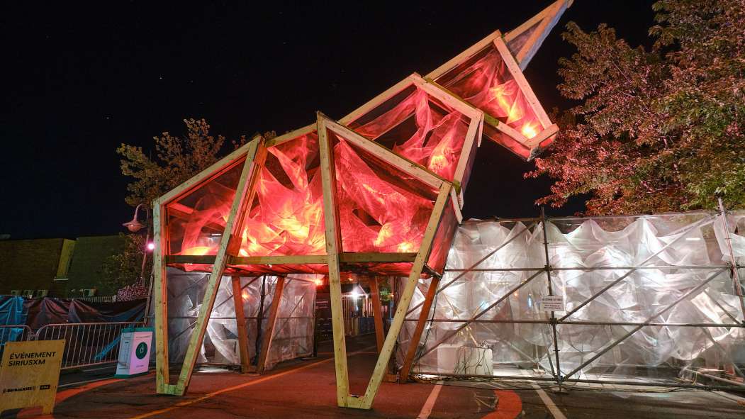 Site principal du Festival de musique émergente en plein cœur de Rouyn-Noranda, rue Murdoch