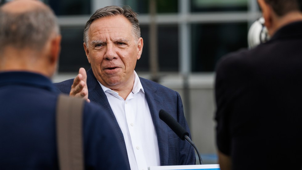 François Legault en campagne électorale.