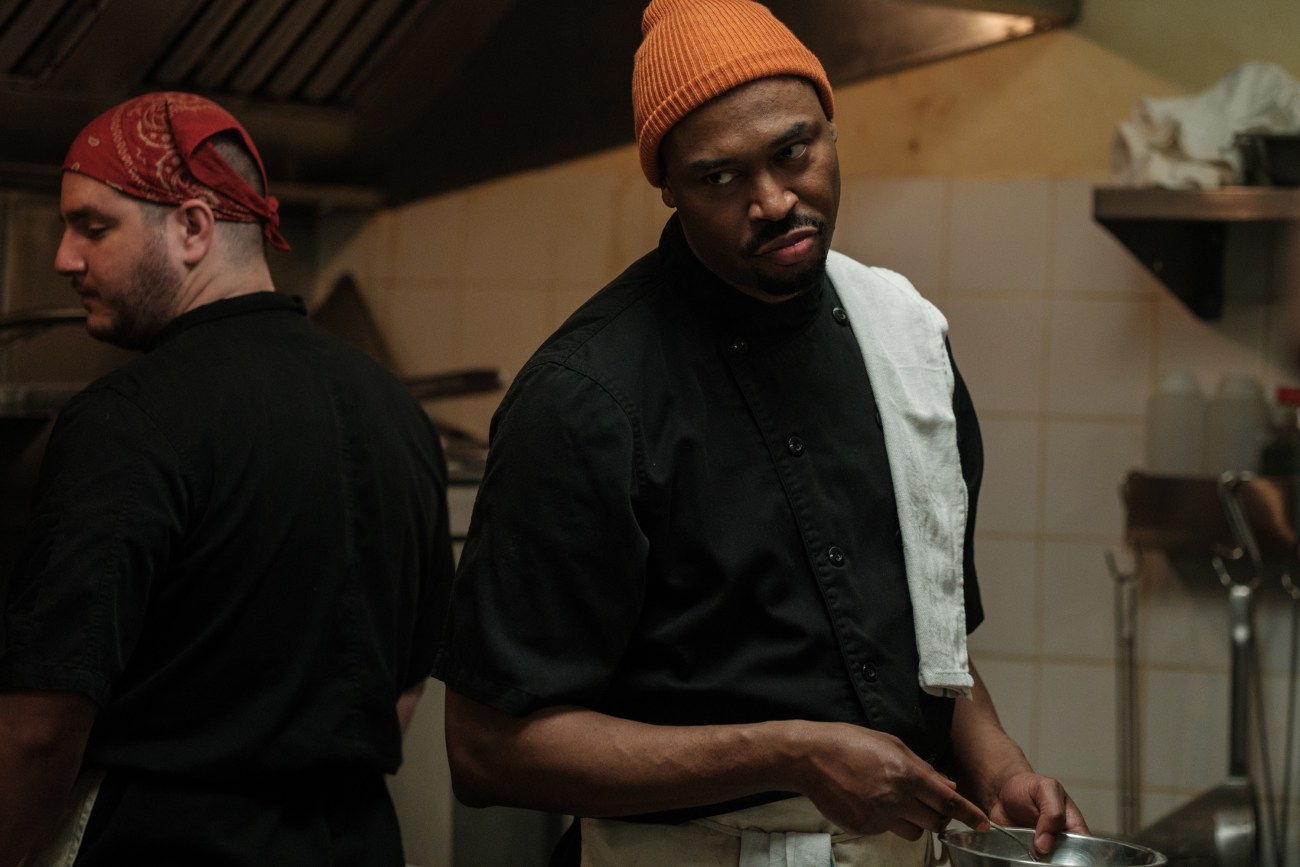 Fayolle Jean Jr incarne le sous-chef Renaud dans « Le plongeur ». Photo : Immina Films